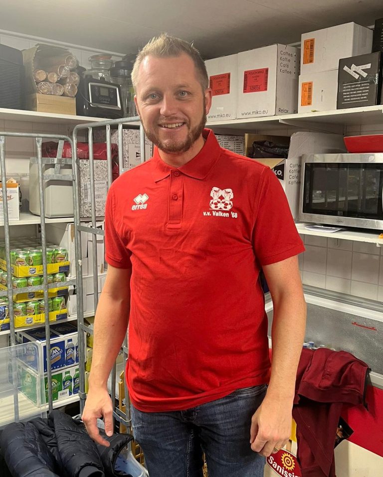 Auke Hoekstra brengt nieuw elan in de kantine van Valken’68