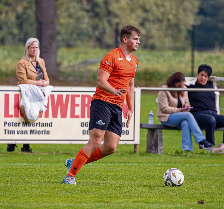 ‘Iedereen wil graag promoveren en met Smerdiek weer hogerop ’