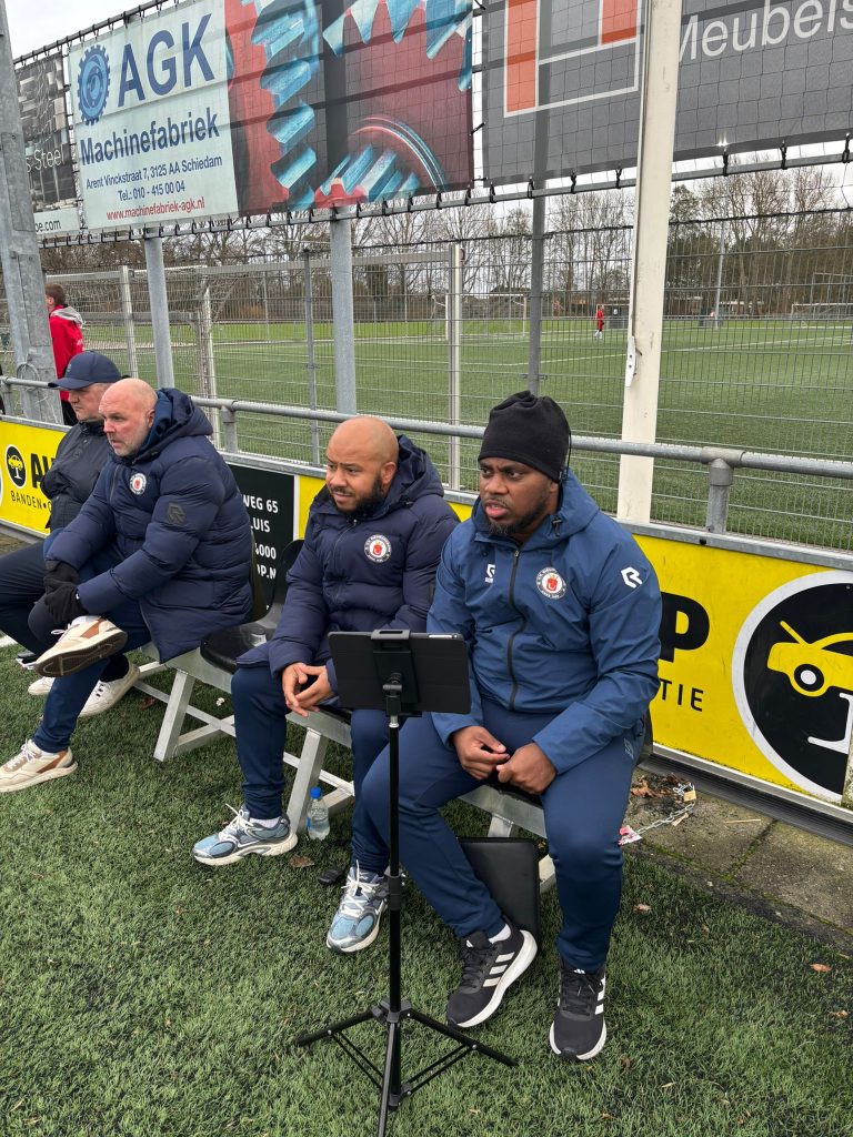 Dimitry Gomes: ‘Leuk dat ik juist bij Nieuwenhoorn stage loop’