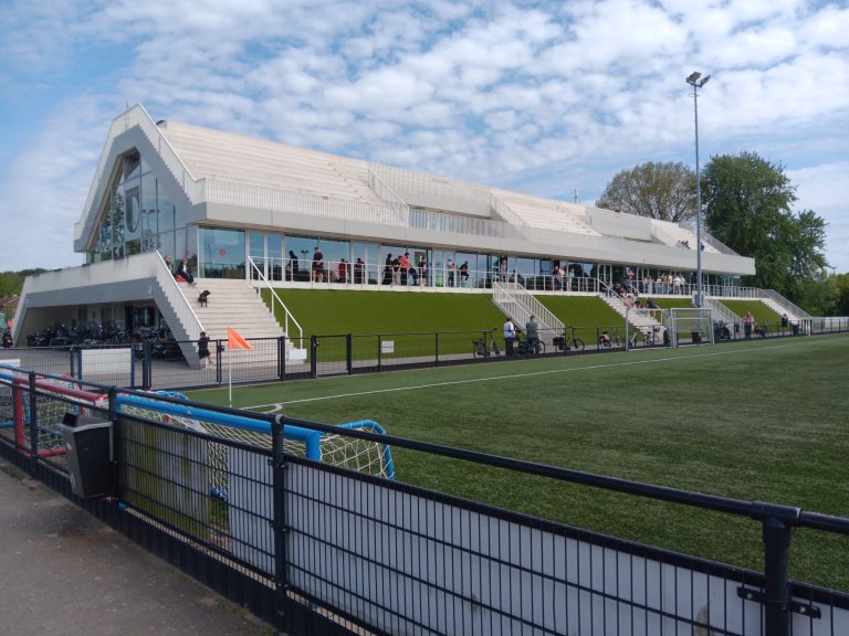 Spirit boekt 1-4 zege bij FC IJsselmonde