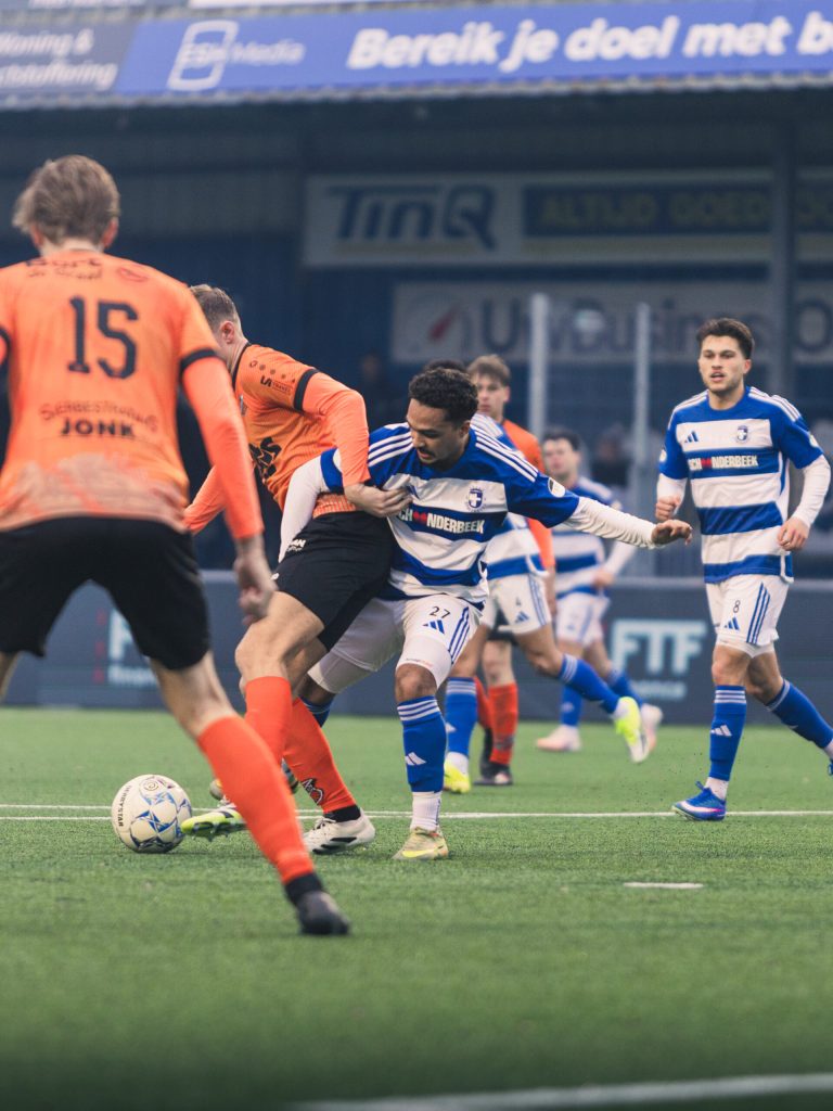 RKAV Volendam klopt plichtmatig spelend SV Spakenburg