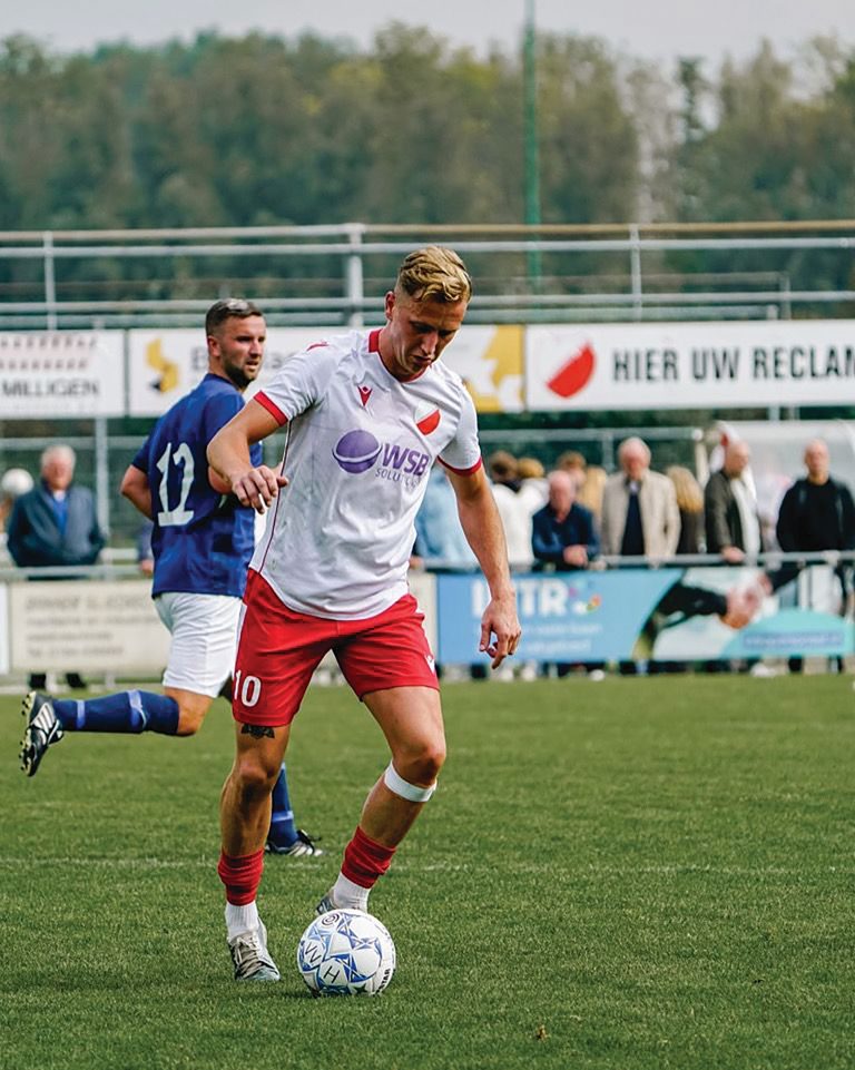Aron Eijkelboom vindt dat Hardinxveld kampioen moet worden