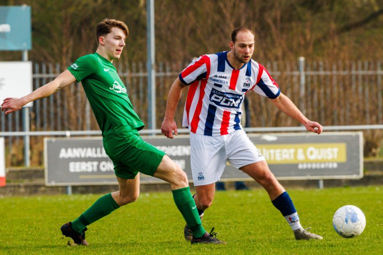 RWB overtuigt tegen koploper VVAC: 4–2 overwinning.