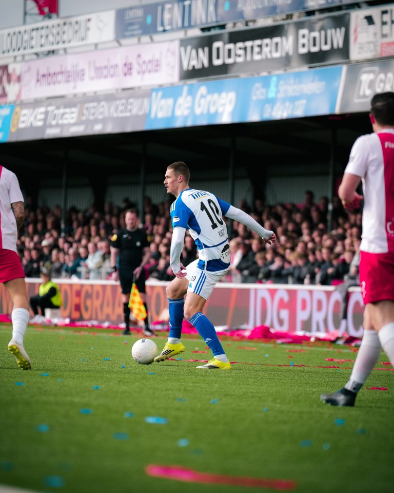 Spakenburg wederom de sterkste in de dorpsderby