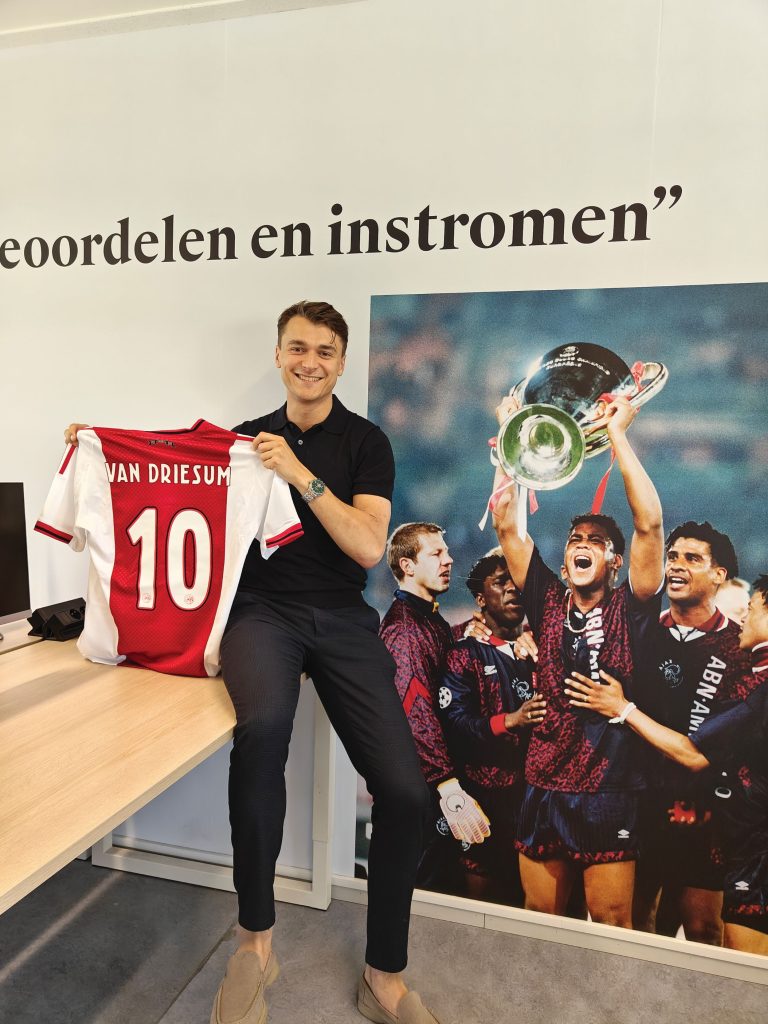 Topscorer Roosendaal 4 heeft Ajax-verleden: ‘Het was een turbulente tijd’