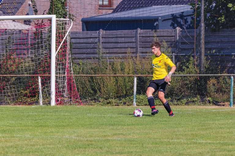 Hulsterloo-goalie Victor Cerpentier is laatbloeier onder de lat
